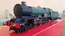 Hornby R2544 GWR 4-6-0 King