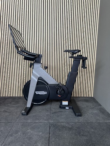 Technogym interactive upright - technogym,