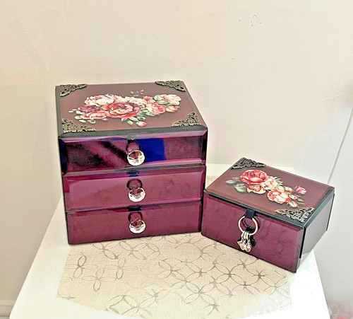Mirrored glass jewellery - mirrored,