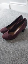 Clarks Artisan burgundy high heel court shoes size 6 wide fit
