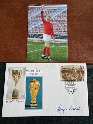 Rare bobby moore - rare,
