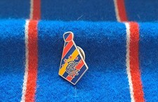 VINTAGE GLASGOW RANGERS CLUB TIE WITH RFC CREST PIN BADGE RARE FIND L@@K!