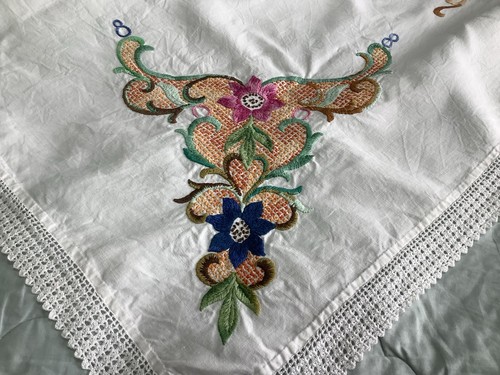 Vintage embroidered linen - embroidered,
