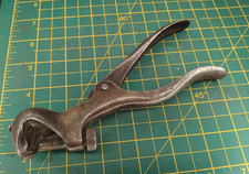 Vintage Morrill's Saw Set -