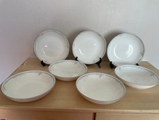 7 x Royal Doulton Carnation 7" Cereal soup Bowls VGC