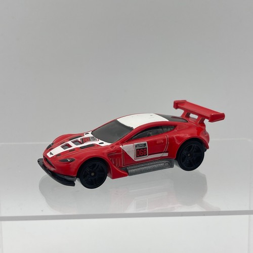 Hot wheels 2018 aston - 2018, martin