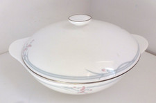 Vintage Royal Doulton Carnation H.5084 Lidded Serving Bowl Fine Bone China 8"