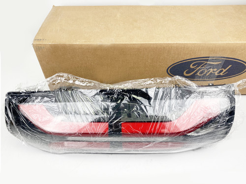 Genuine rear right tail - genuine, light