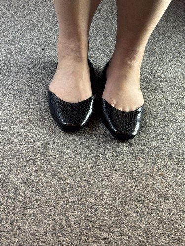 Black flat slip shoes cut - black,