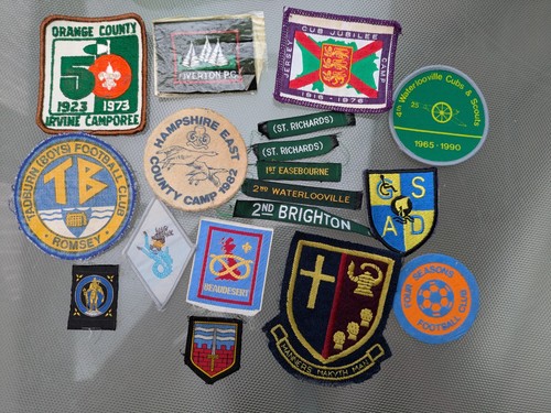 Scout cubs guides ect - cubs, badges