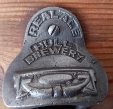 Wall mounted cast iron Hull