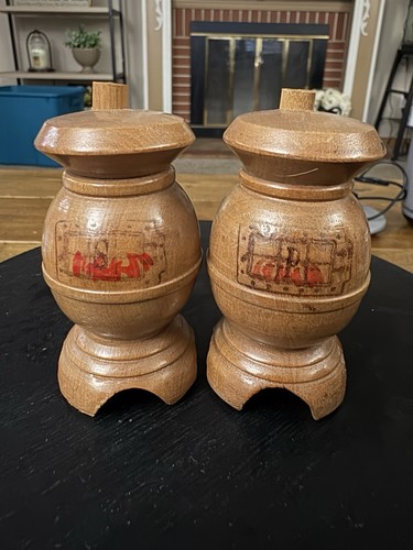 Vintage salt shakers wood - wood, pot