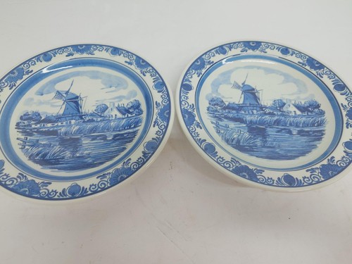 Vintage delft ware - plates, 2