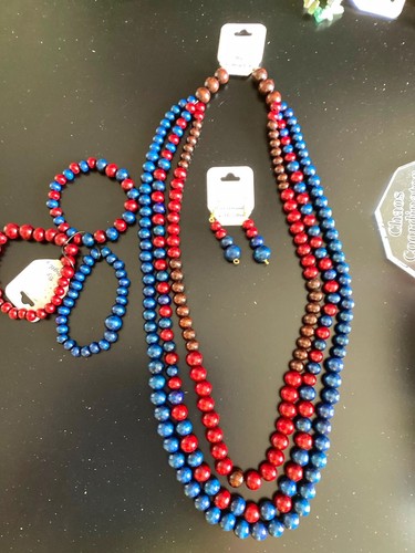 Beaded jewellery set - beaded,