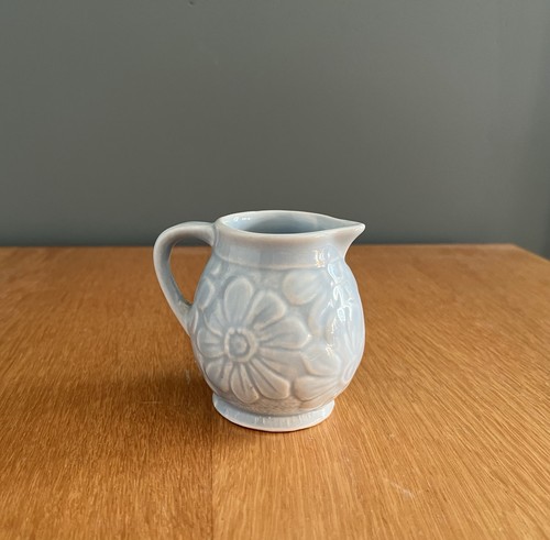 Sylvac pottery 1584 - pottery, blue