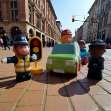 Happy Land Cars & Figures Set