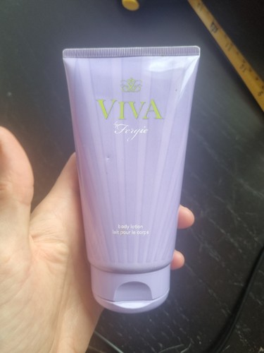 Avon viva fergie body - avon,