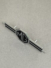 AHH5258 - MG BADGE OEM J.FRAY