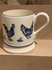 Emma Bridgewater Blue Hen 1/2 Pint Mug 40 year backstamp 