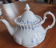 ROYAL ALBERT TEA POT memory