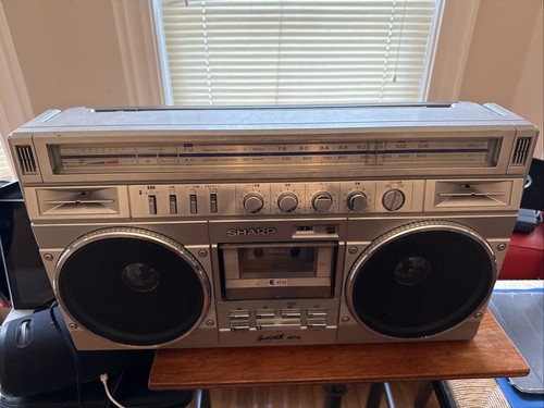 Radio sharp 318 - radio,