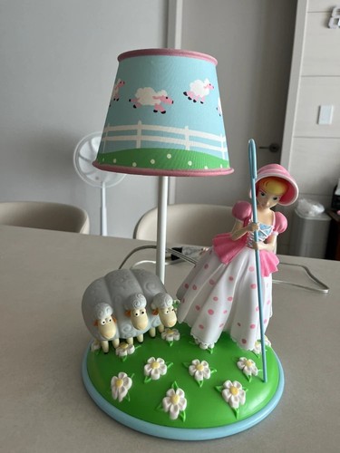 Toy story peep - story, lamp
