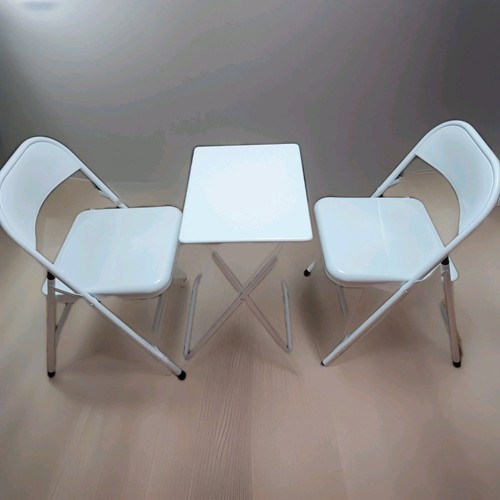 Habitat metal folding table - metal,