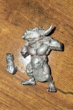 OOP Citadel Warhammer Minotaur