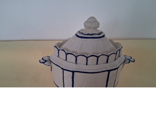 Castleford lidded sucrier - castleford,
