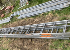 Used Scaffolding - 335 x fittings - 1267 ft x tubes - 46 ft x ladders