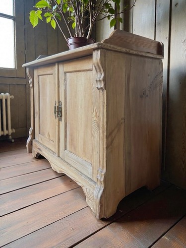 Rustic antique victorian - rustic,