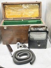 VINTAGE VELOMETER METROVICK IN WOODEN CASE BOX SCIENTIFIC EQUIPMENT