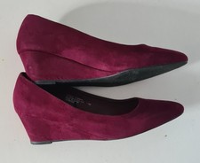 Papaya Burgundy Suede Wedge