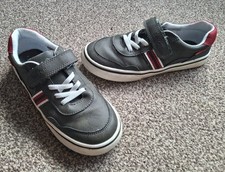 ToeZone boys khaki smart casual shoes trainers Size 1