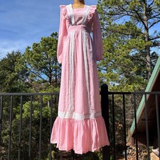 Vintage 70s Pink Ruffled