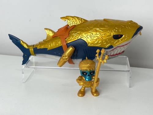 Treasure sunken gold shark - treasure, x