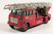 MATCHBOX MERRY WEATHER FIRE