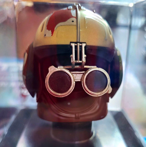 Star wars helmet - star,