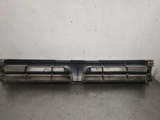 front grille NISSAN BLUEBIRD