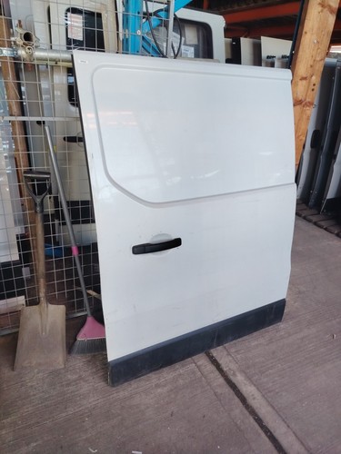 Vauxhall vivaro renault trafic - vivaro,