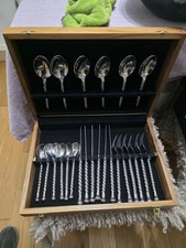 Ravello style Contemporary set