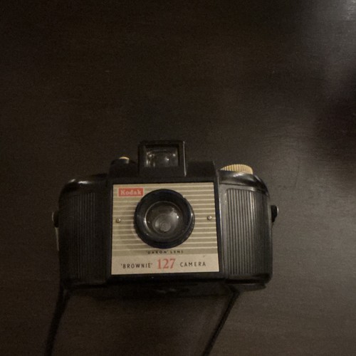 Untested kodak brownie 127 - untested,