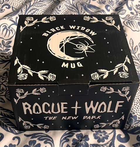 Rogue wolf black - rogue,