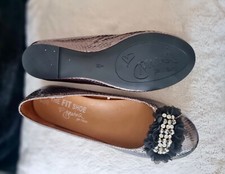 WOMENS SHOES THE FIT SHOES