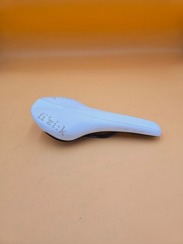 Saddle fizik white - fizik,