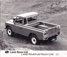 LAND-ROVER LTD., LAND ROVER V8 TRUCK CAB, REG No.LKV 916W, PERIOD PHOTOGRAPH.