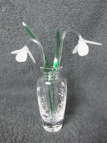 Stunning glass ornamental - glass,