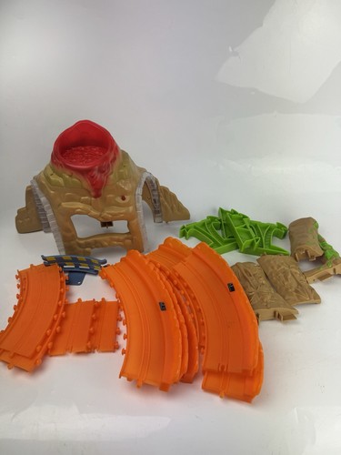 Jim hensons dinosaur - jim, train