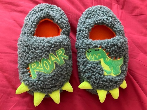 Dinosaur slippers green - dinosaur,