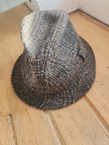 Tweed hat size - 58, dunn
